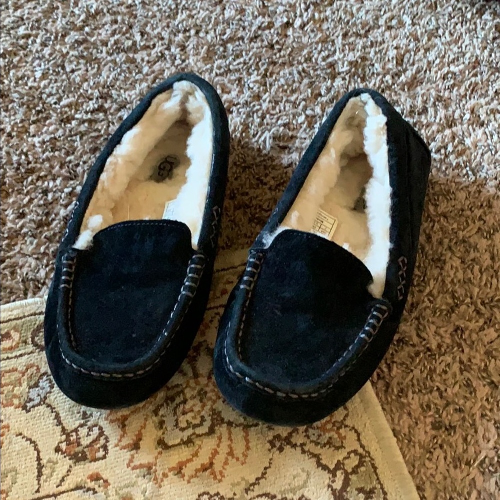 UGG moccasin